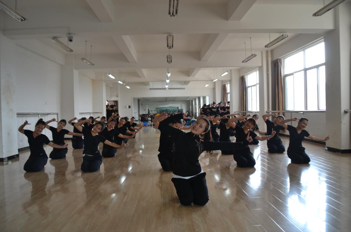 06 原有学前教育实验(训)室.jpg