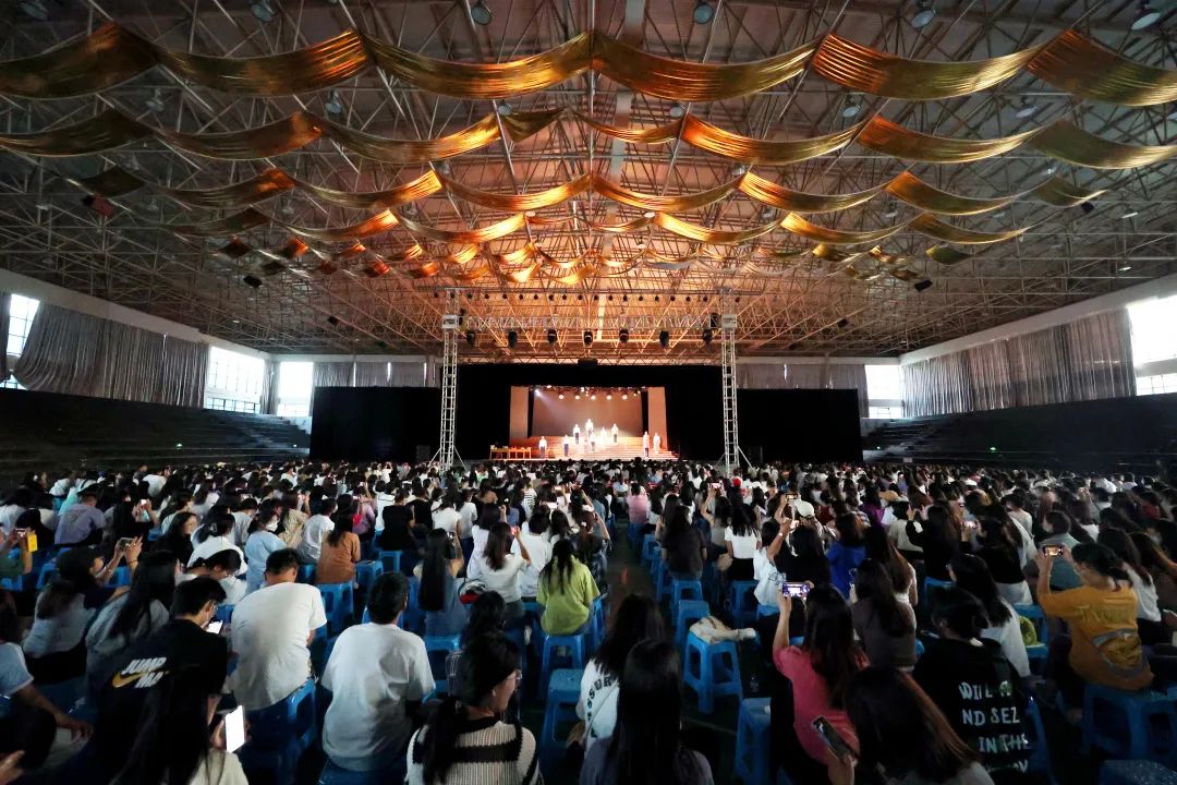 云南工商学院  以高质量读书班推动主题教育扎实开展