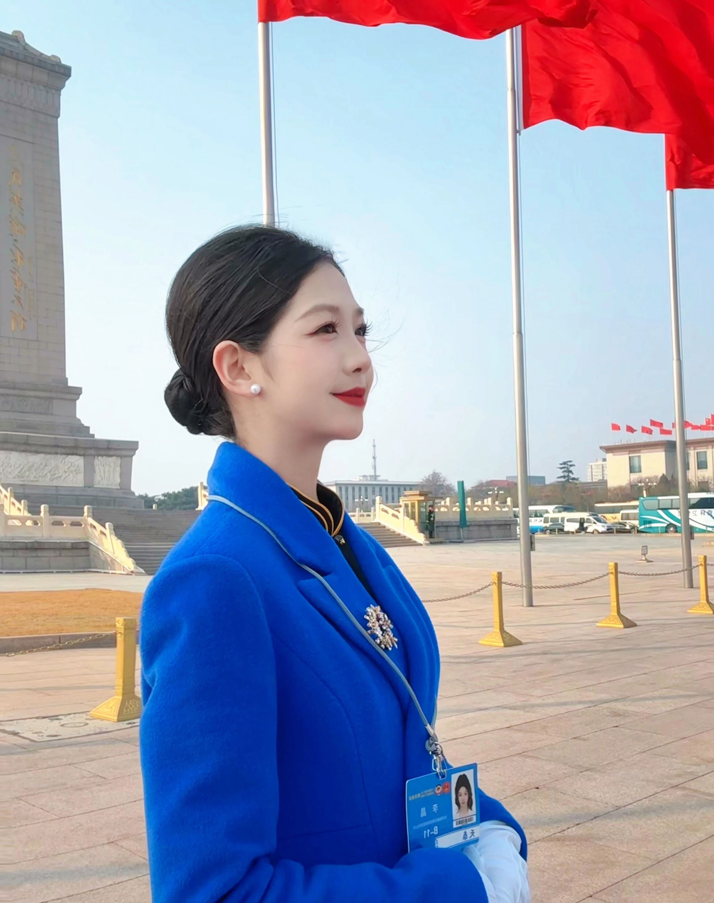 春赴盛会 青春护航 —— 云南工商学院学子在全国两会一线绽放青春风采