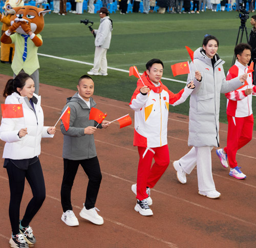 世界冠军参与的运动会